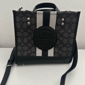 Coach Dempsey Tote Bag 22in